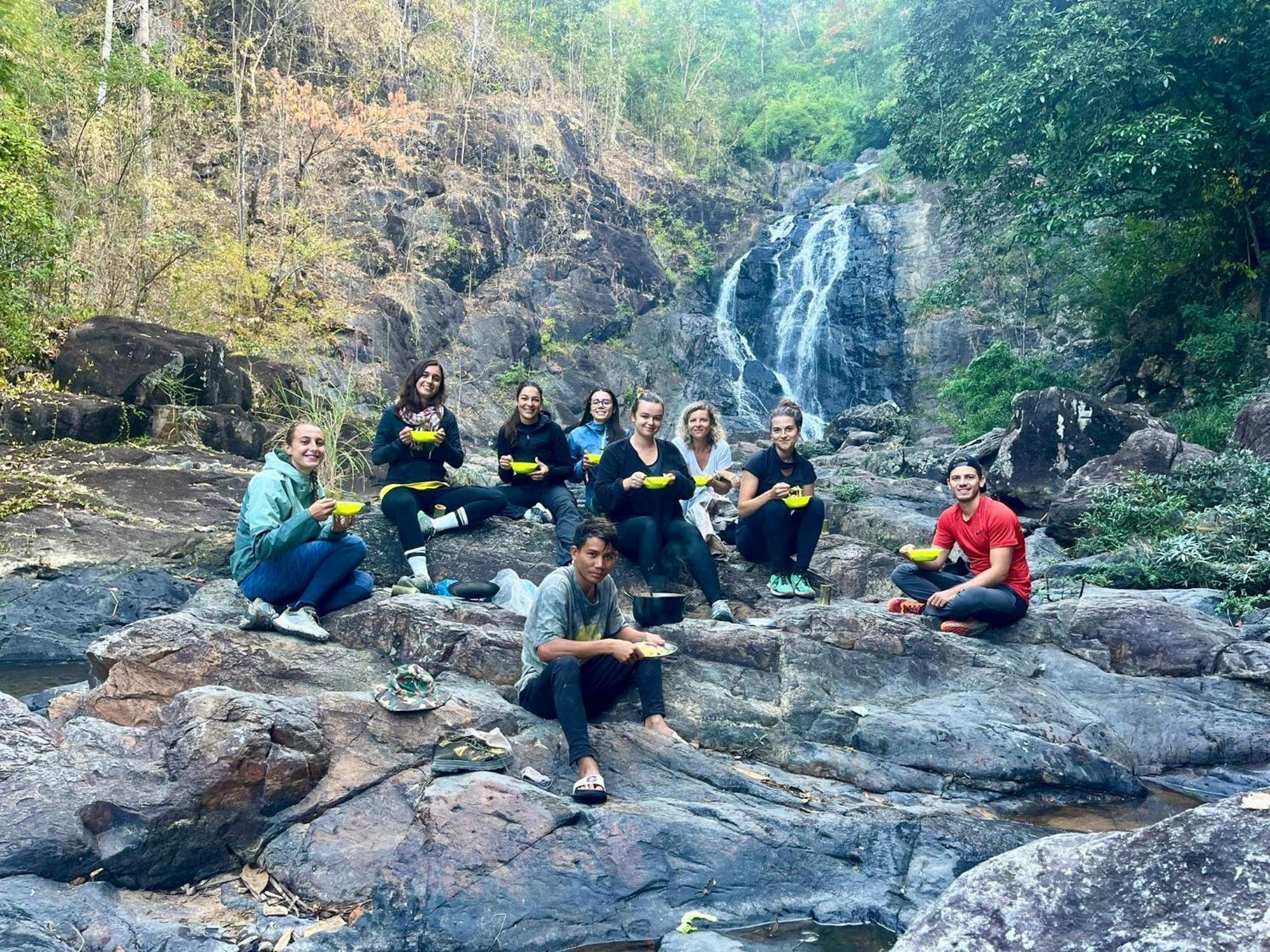 Ratanakiri Homestay & Jungle Trek Banlung Exterior foto