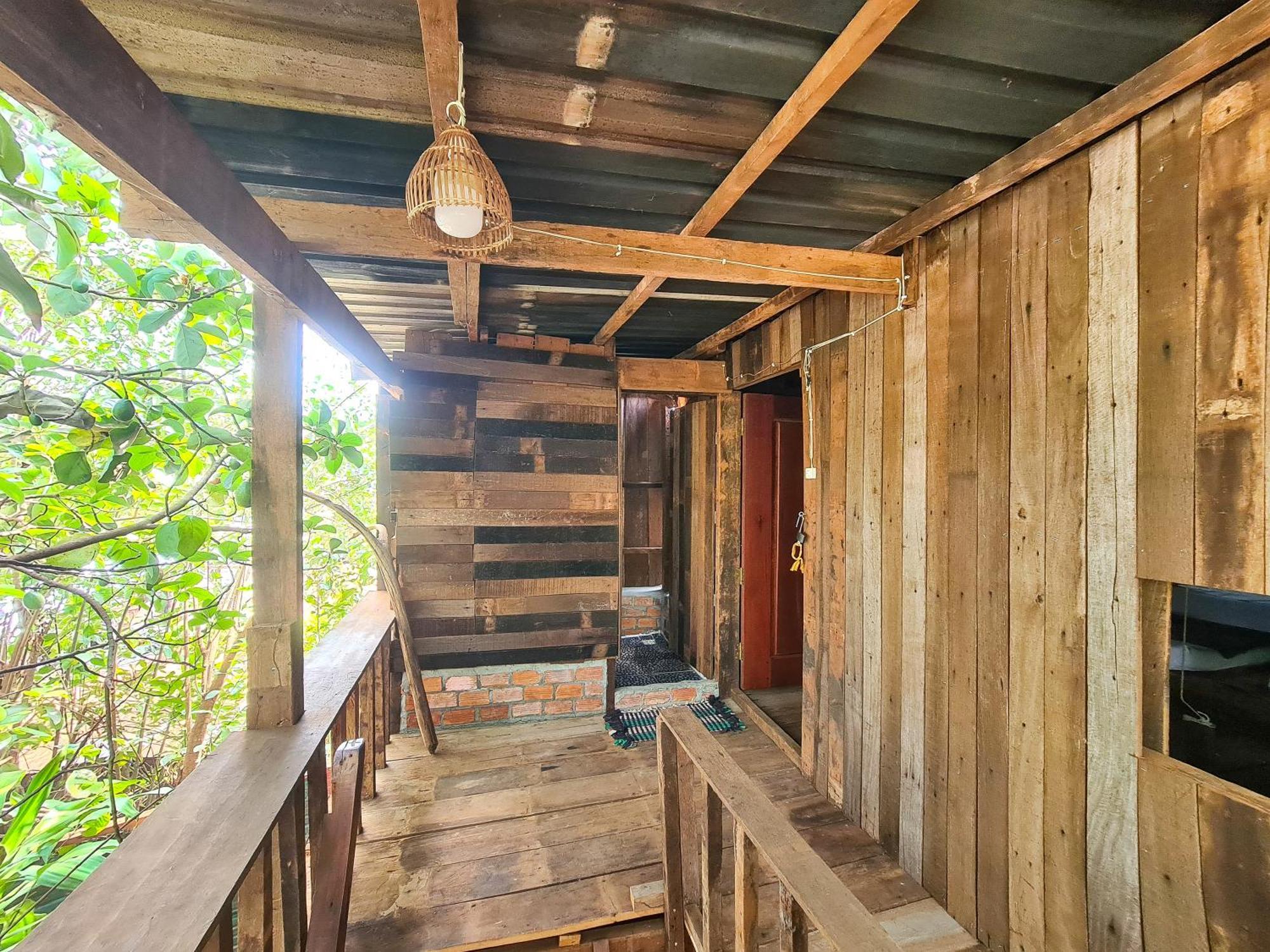 Ratanakiri Homestay & Jungle Trek Banlung Exterior foto